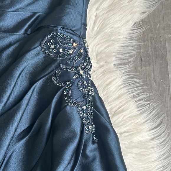 Social Occasions by Mon Cheri Silk Dress and Jacket - Picture 4 of 12